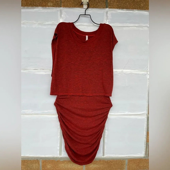 Revolve Lanston layer dress small - Picture 3 of 16